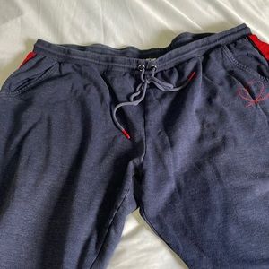 EUC crop length loose fit sweat pants with drawstring.